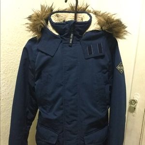 MEN WINTER COAT (HOLLISTER)
